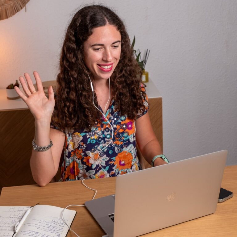 spanischlehrerin belu online unterricht